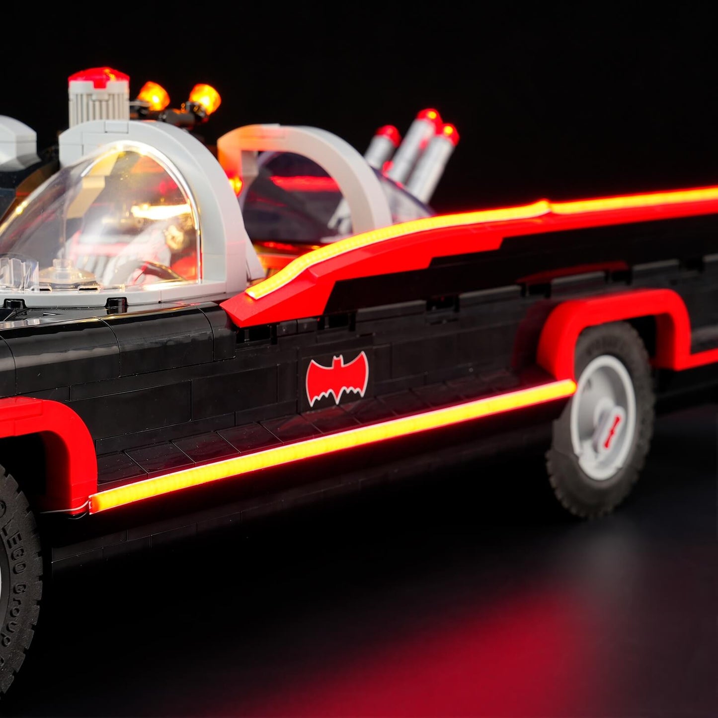 Briksmax 2.0 Light Kit For Batman: The Classic TV Series Batmobile 76328