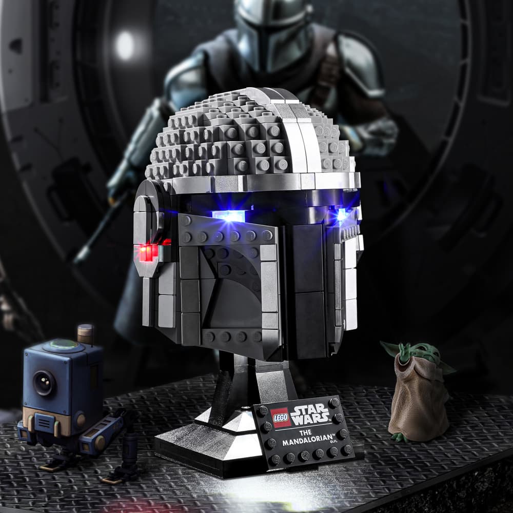 Light Kit For The Mandalorian Helmet 75328 - Main Image
