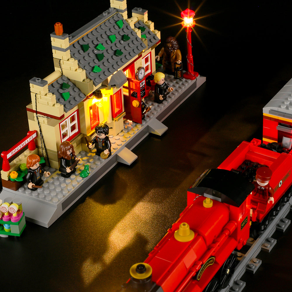 Kit d'éclairage pour le train Poudlard Express™ avec la gare de Pré-au-Lard™ 76423