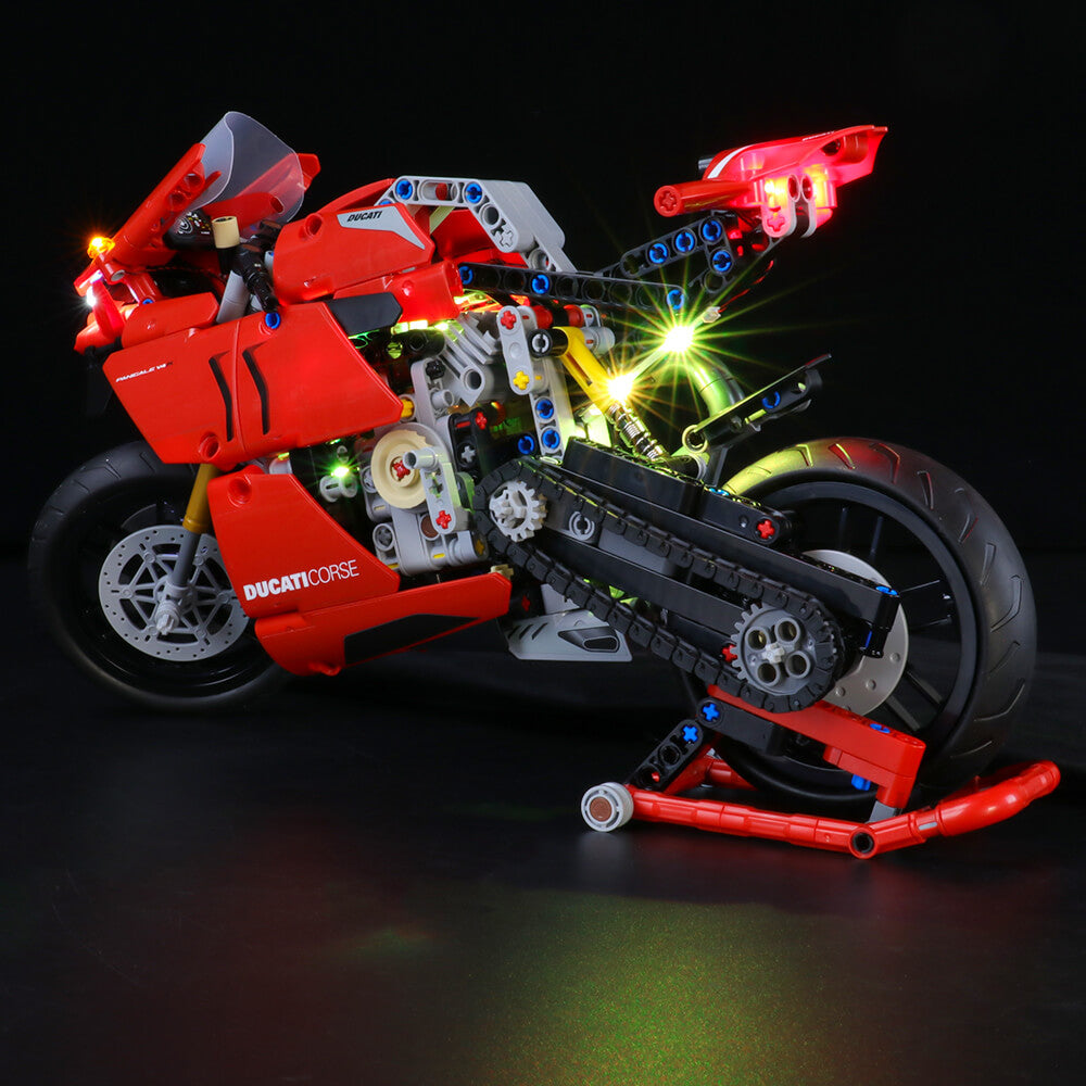 New Product: LEGO Ducati Panigale V4 R 