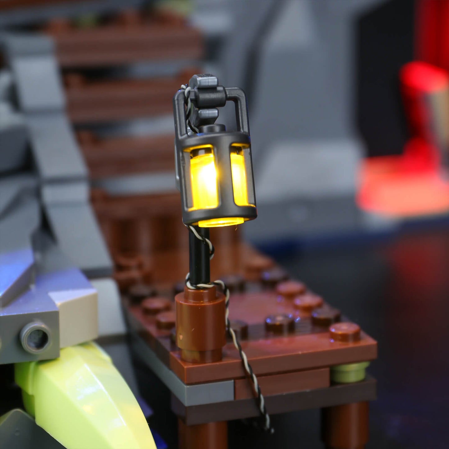 Light Kit For The Lighthouse of Darkness 70431