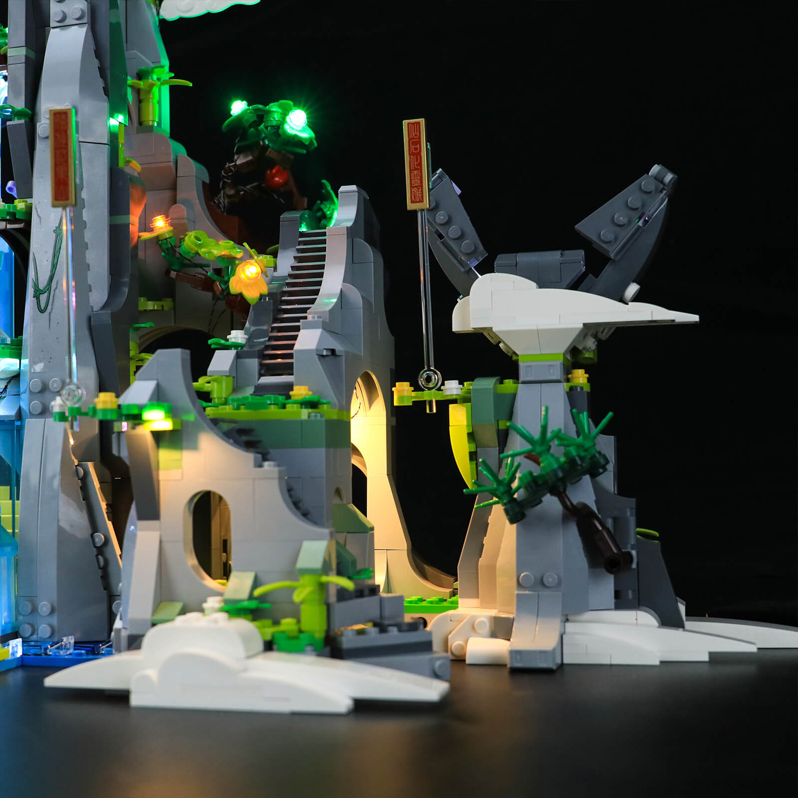 light up lego bricks for Monkie Kid