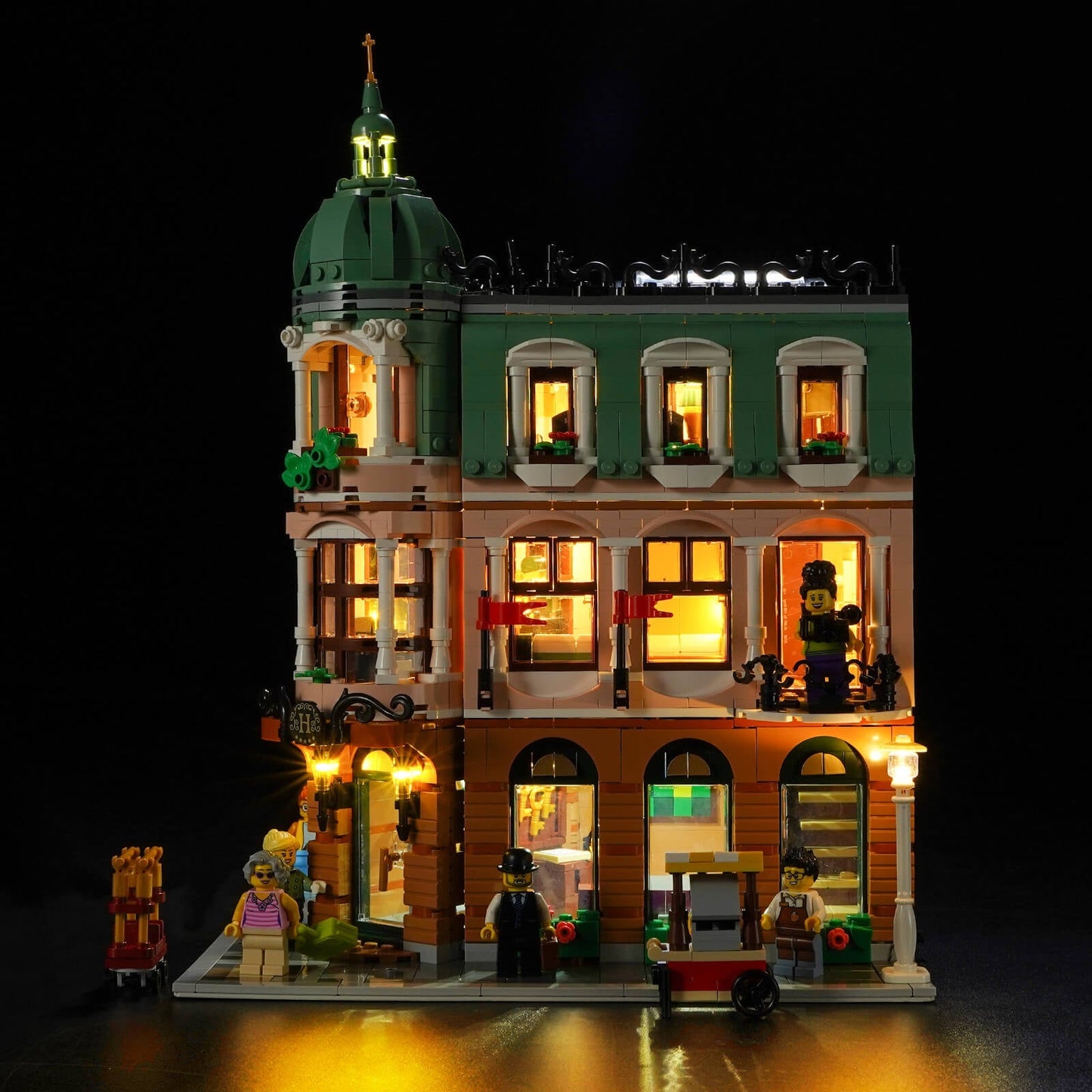 LEGO Boutique Hotel 10297 review