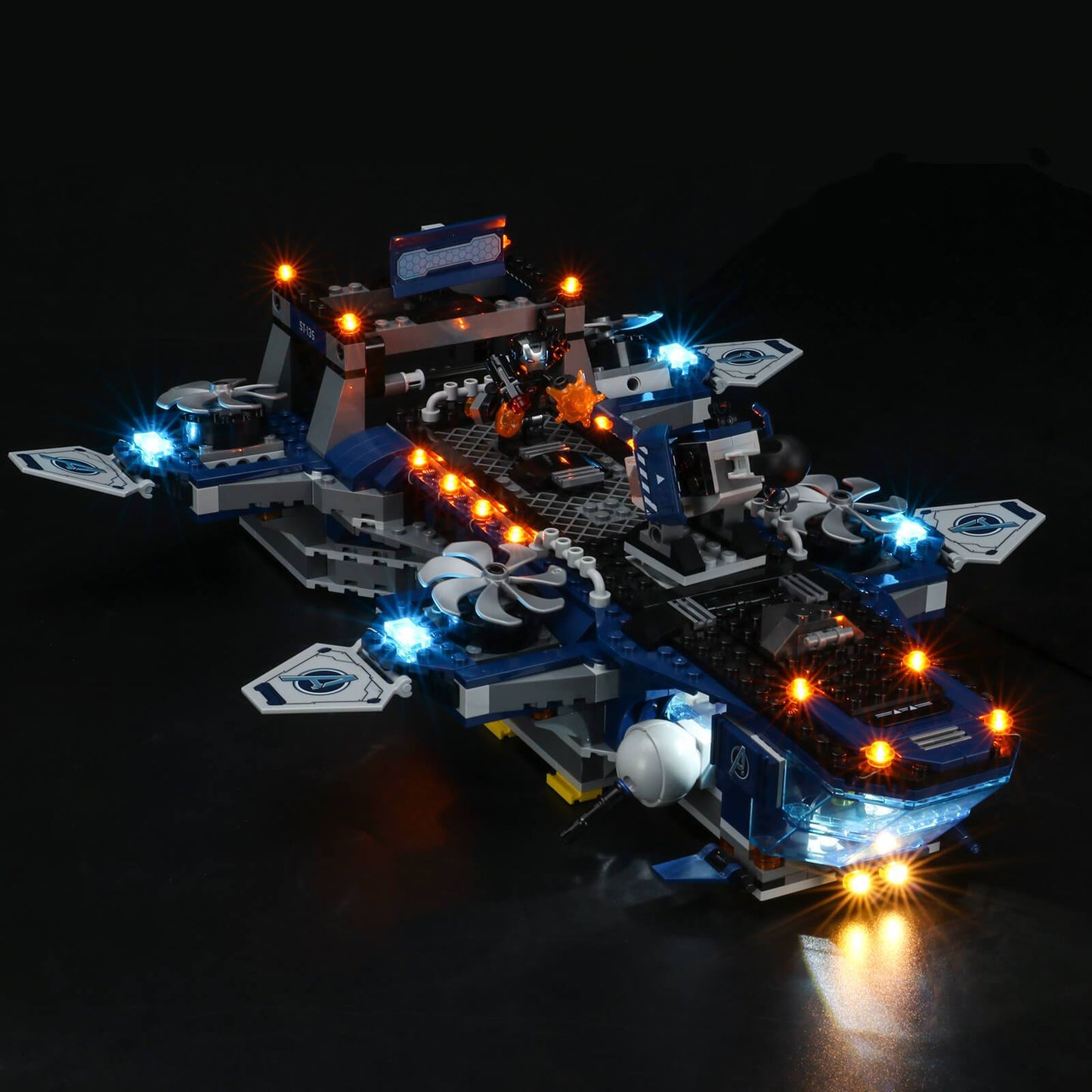 lego marvel helicarrier with lights