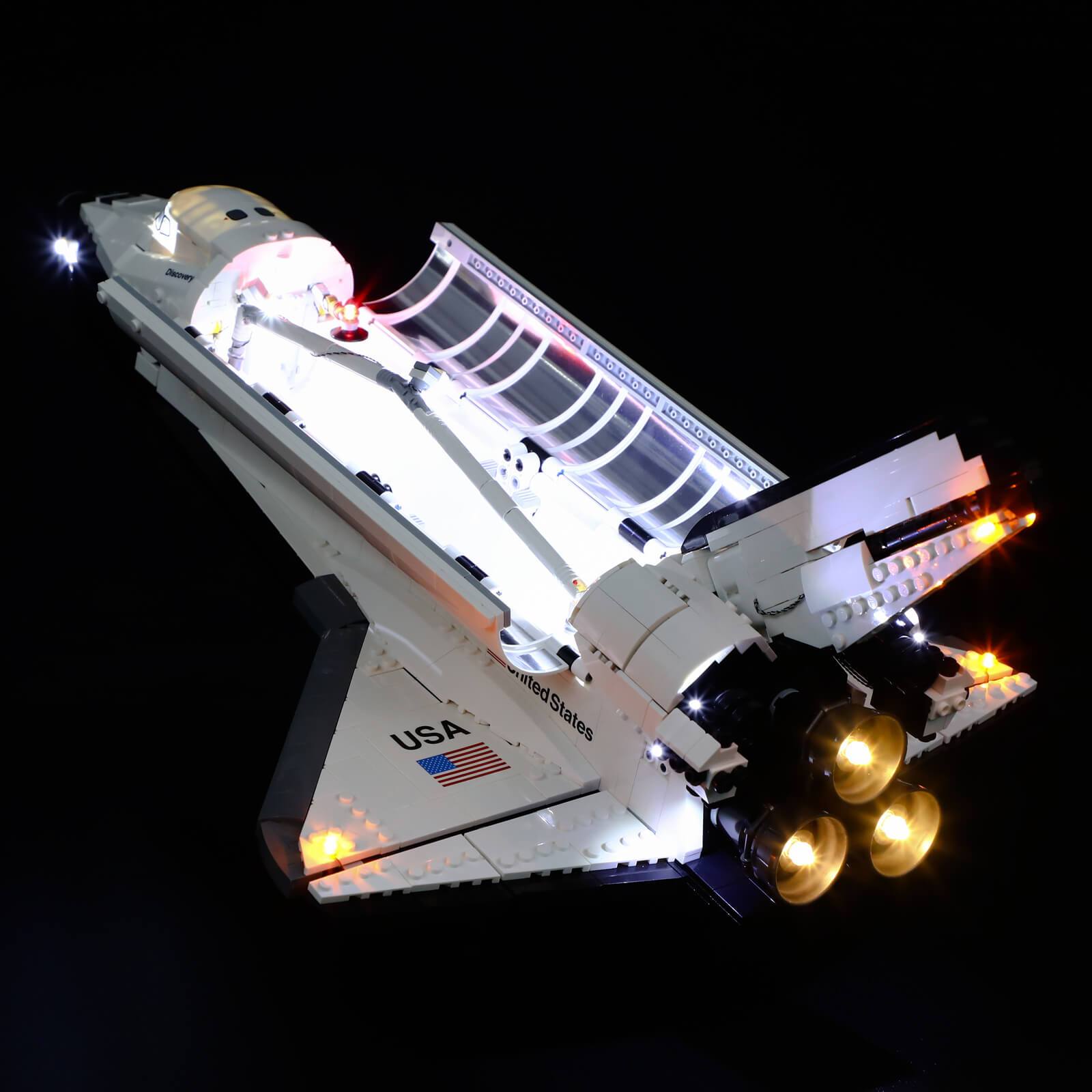 Open the payload bay of the lego discovery shuttle