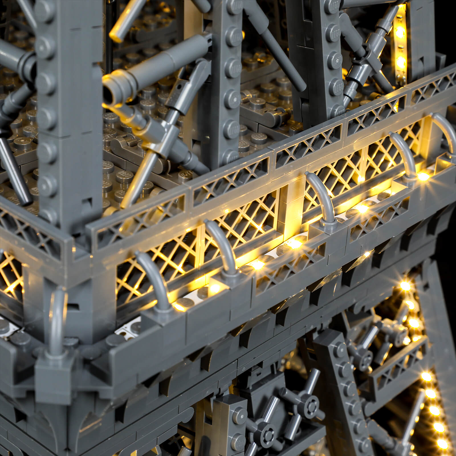 Eiffel Tower 10307 Lego light kit review