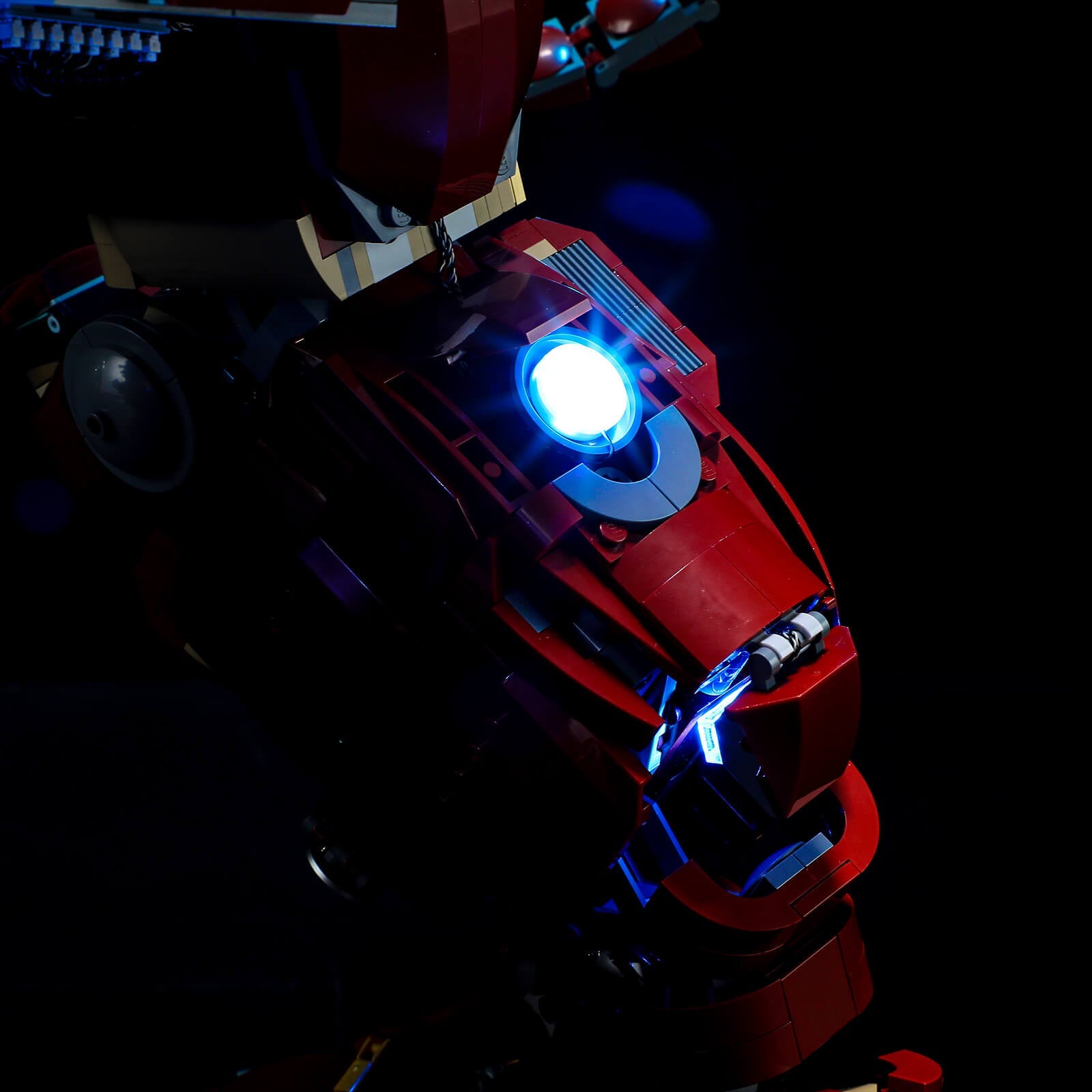 Hulkbuster 76210 lights